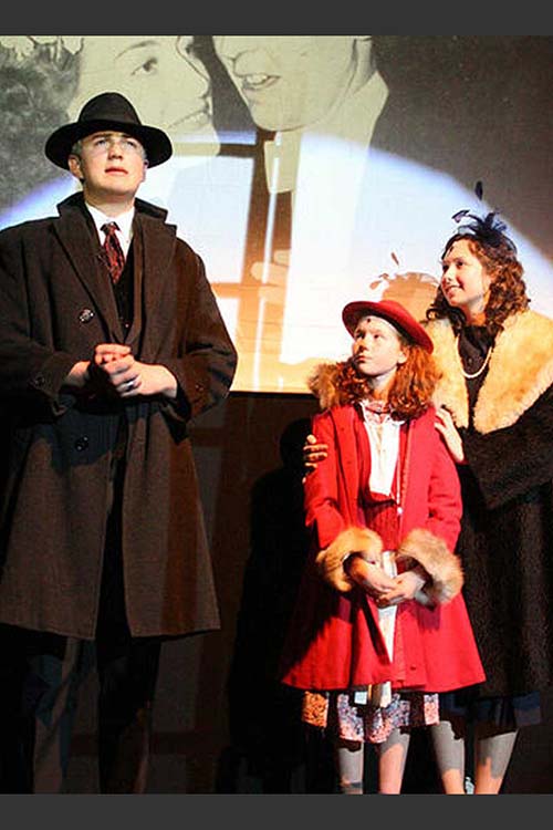 Annie-Mr Warbucks, Annie and Grace on night out to the pitures